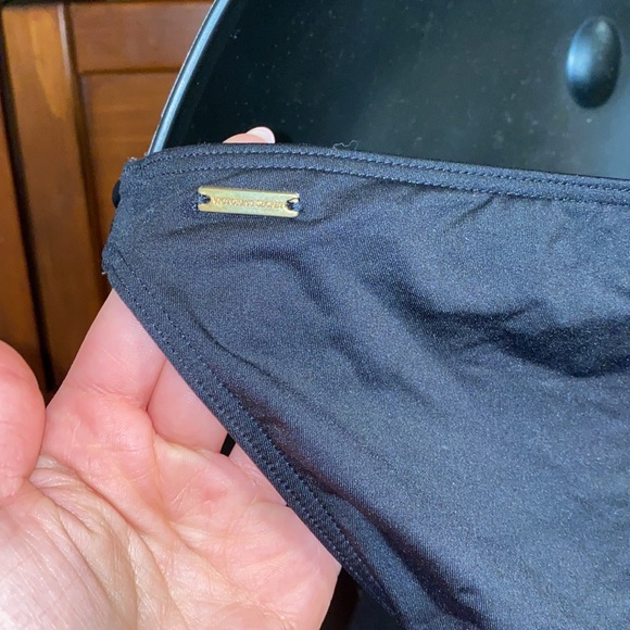 Victoria’s Secret Bandeau Halter Swim Suit Set - Picture 8 of 10